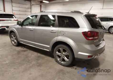 2016 Dodge Journey Crossroad z USA, uszkodzony, nr VIN 3C4PDCGB8GT146526